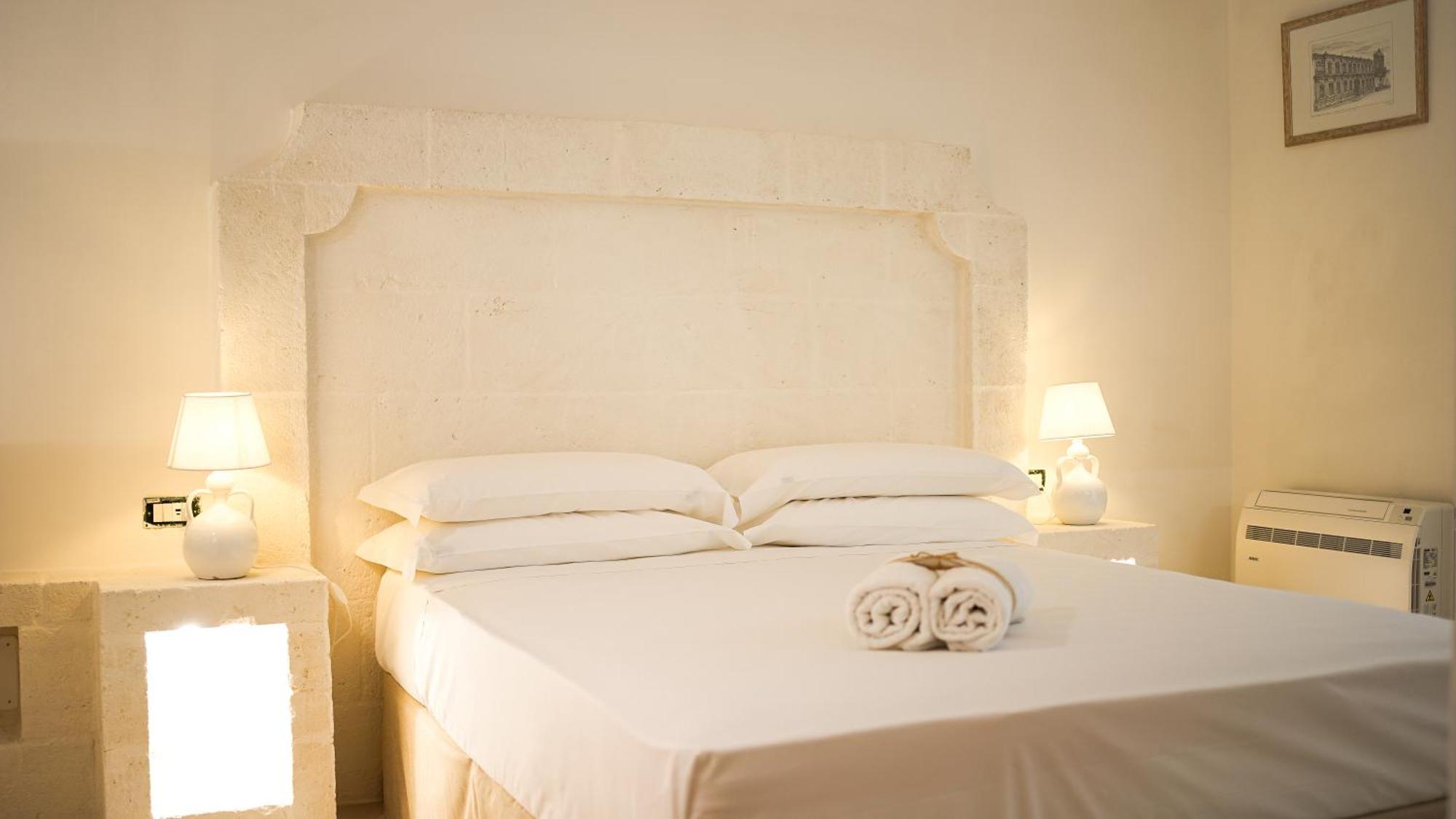 San Lorenzo Camere&Suites Lizzanello Extérieur photo